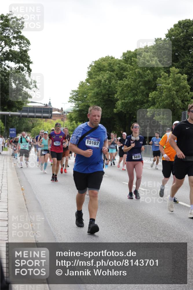 29.06.2025 - hella hamburg halbmarathon Jannik Wohlers http://msf.ph/oto/8143701 29.06.2025 10:45:47 Lombardsbrücke 1429, 1465, 1532, 1867, 1868, 2423, 2773, 2813, 2951, 3410, 4119, 4223, 5697, 5703, 5769, 5770, 5854, 5892, 6068, 6392, 7364, 7368, 7374, 7894, 7960, 7983, 8047, 9129, 9337, 9426, 9445, 11358, 11361, 11876, 11910, 12298, 12333, 12507, 12522, 13122, 13499, 14319, 14322, 14403, 15107, 16005, 16059, 16745, 16793, 17031, 17170, 17184, 18018, 18214, 18280, 18334 meine-sportfotos.de