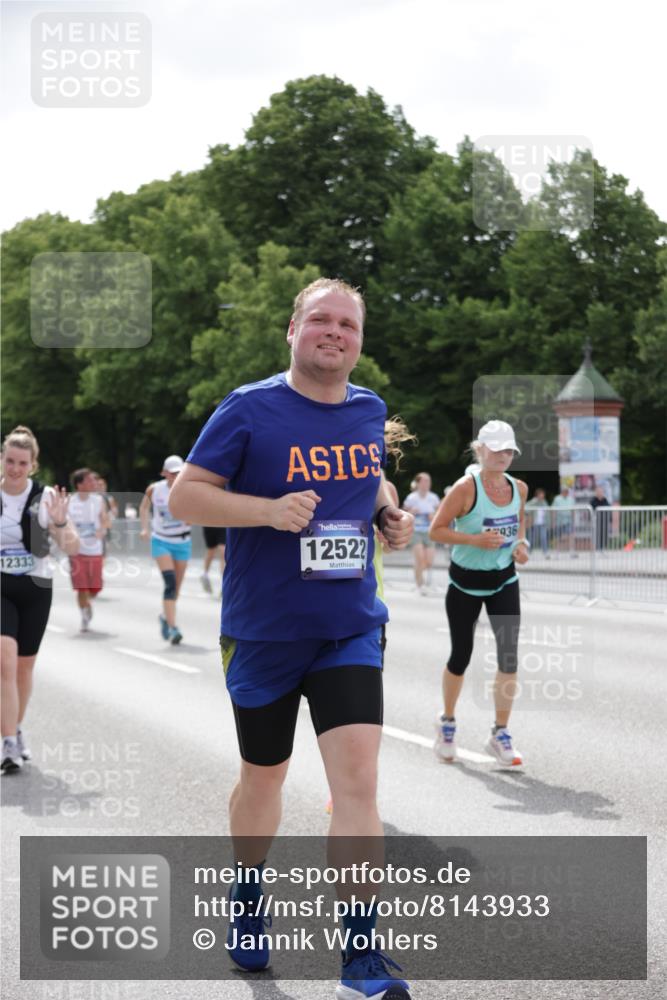 29.06.2025 - hella hamburg halbmarathon Jannik Wohlers http://msf.ph/oto/8143933 29.06.2025 10:45:58 Lombardsbrücke 1429, 1465, 1532, 1608, 1837, 2500, 2697, 3410, 4119, 4448, 5697, 5854, 6068, 7303, 7364, 7368, 7374, 7960, 7983, 8047, 8700, 9129, 9337, 9445, 10153, 11361, 11910, 12298, 12333, 12507, 12522, 13076, 13122, 13213, 13449, 13499, 14250, 14473, 15305, 15683, 16717, 16912, 17006, 17170, 17633, 17704, 17936, 18018, 18214 meine-sportfotos.de