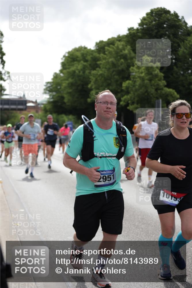 29.06.2025 - hella hamburg halbmarathon Jannik Wohlers http://msf.ph/oto/8143989 29.06.2025 10:46:01 Lombardsbrücke 1429, 1465, 1608, 1837, 2500, 2697, 3469, 4119, 4355, 4448, 5697, 5854, 6068, 6124, 6161, 7303, 7364, 7368, 7374, 7767, 7960, 7983, 8047, 8551, 8700, 9129, 9337, 10153, 10230, 11361, 12298, 12333, 12507, 12522, 13076, 13122, 13213, 13449, 13499, 13969, 14250, 14473, 15305, 15683, 15852, 16218, 16717, 16912, 17006, 17170, 17633, 17704, 17936, 18018, 18458 meine-sportfotos.de