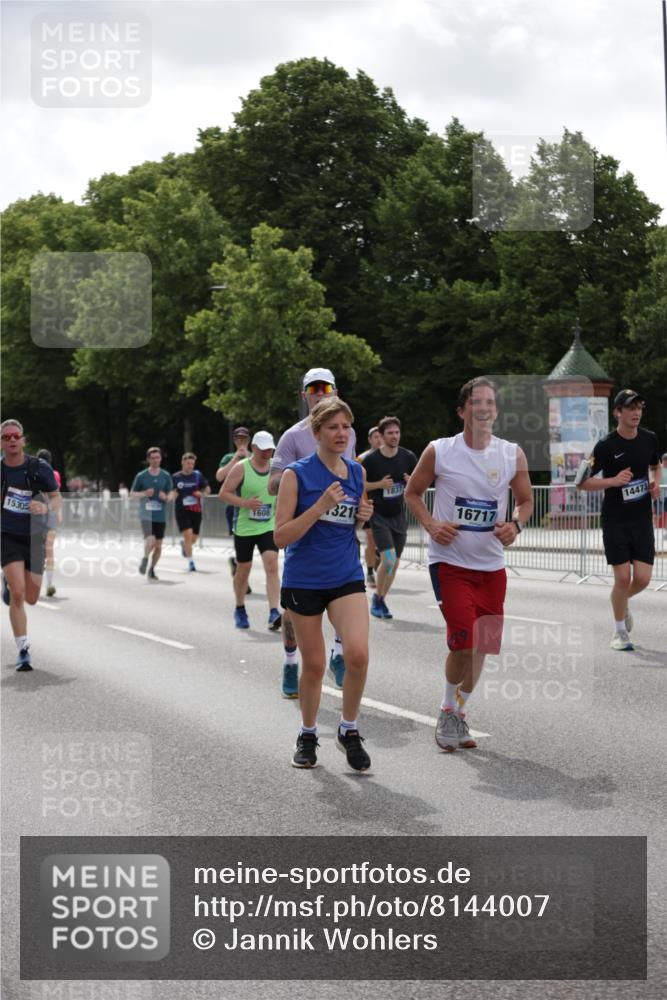 29.06.2025 - hella hamburg halbmarathon Jannik Wohlers http://msf.ph/oto/8144007 29.06.2025 10:46:03 Lombardsbrücke 1429, 1465, 1608, 1837, 2500, 2697, 3469, 4119, 4355, 4448, 4604, 5697, 5854, 6068, 6124, 6161, 7303, 7364, 7368, 7374, 7767, 7960, 8047, 8551, 8700, 9129, 9337, 9691, 10153, 10230, 11361, 12298, 12333, 12507, 12522, 13076, 13122, 13213, 13449, 13969, 14250, 14261, 14473, 15305, 15683, 15852, 16218, 16717, 16882, 16912, 17006, 17170, 17633, 17704, 17936, 18458 meine-sportfotos.de