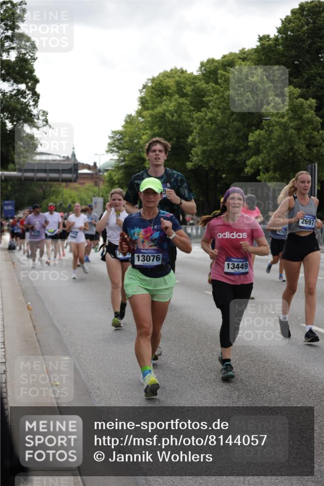 29.06.2025 - hella hamburg halbmarathon Jannik Wohlers http://msf.ph/oto/8144057 29.06.2025 10:46:07 Lombardsbrücke 1371, 1375, 1608, 1837, 2500, 2697, 3469, 3734, 4355, 4448, 4604, 6124, 6161, 7303, 7364, 7368, 7374, 7767, 8477, 8551, 8700, 9691, 10153, 10230, 12333, 12522, 13076, 13122, 13213, 13449, 13969, 14250, 14261, 14473, 15305, 15683, 15852, 16218, 16717, 16882, 16912, 16987, 17006, 17419, 17459, 17633, 17704, 17936, 18458 meine-sportfotos.de