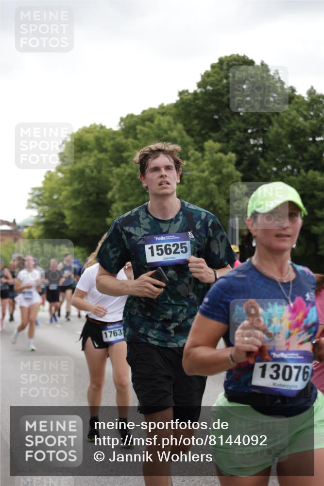 29.06.2025 - hella hamburg halbmarathon Jannik Wohlers http://msf.ph/oto/8144092 29.06.2025 10:46:09 Lombardsbrücke 1371, 1375, 1608, 1837, 2500, 2697, 3469, 3734, 4202, 4296, 4355, 4448, 4604, 6124, 6161, 7303, 7767, 8477, 8551, 8700, 9691, 10153, 10230, 13076, 13213, 13449, 13969, 14250, 14261, 14473, 15305, 15683, 15852, 16218, 16717, 16882, 16912, 16987, 17006, 17419, 17459, 17633, 17704, 17936, 18458 meine-sportfotos.de