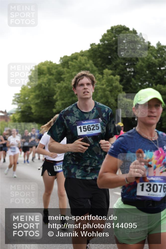 29.06.2025 - hella hamburg halbmarathon Jannik Wohlers http://msf.ph/oto/8144095 29.06.2025 10:46:09 Lombardsbrücke 1371, 1375, 1608, 1837, 2500, 2697, 3469, 3734, 4202, 4296, 4355, 4448, 4604, 6124, 6161, 7303, 7767, 8477, 8551, 8700, 9691, 10153, 10230, 13076, 13213, 13449, 13969, 14250, 14261, 14473, 15305, 15683, 15852, 16218, 16717, 16882, 16912, 16987, 17006, 17419, 17459, 17633, 17704, 17936, 18458 meine-sportfotos.de