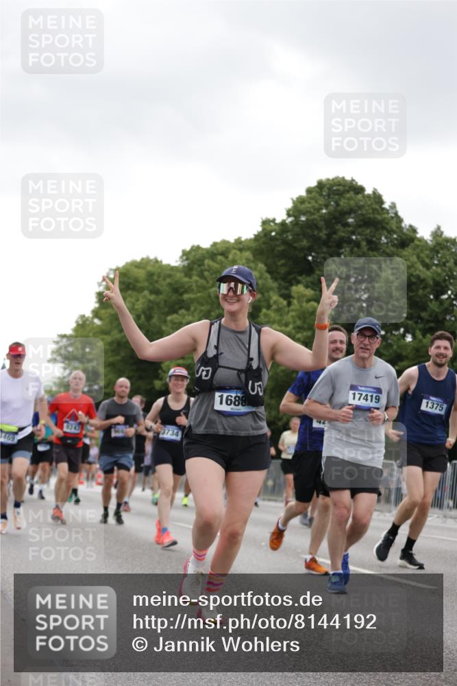 29.06.2025 - hella hamburg halbmarathon Jannik Wohlers http://msf.ph/oto/8144192 29.06.2025 10:46:17 Lombardsbrücke 1371, 1375, 1999, 2162, 2320, 2697, 3277, 3406, 3407, 3469, 3734, 4202, 4296, 4342, 4355, 4604, 5700, 6124, 6161, 6740, 7412, 7767, 7827, 8477, 8551, 8553, 9092, 9243, 9691, 10230, 10591, 12140, 13195, 13757, 13969, 14011, 14181, 14261, 15305, 15852, 16218, 16882, 16987, 17419, 17459, 17633, 18458, 18881, 18924 meine-sportfotos.de