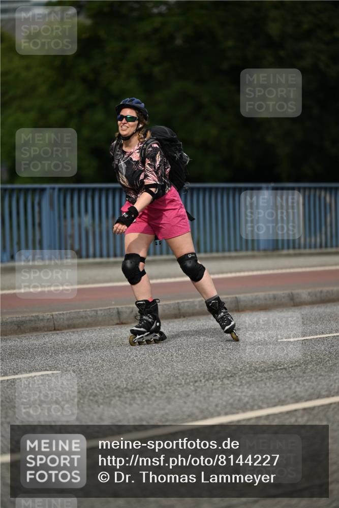 29.06.2025 - hella hamburg halbmarathon Dr. Thomas Lammeyer http://msf.ph/oto/8144227 29.06.2025 09:12:46 Kennedybrücke  meine-sportfotos.de