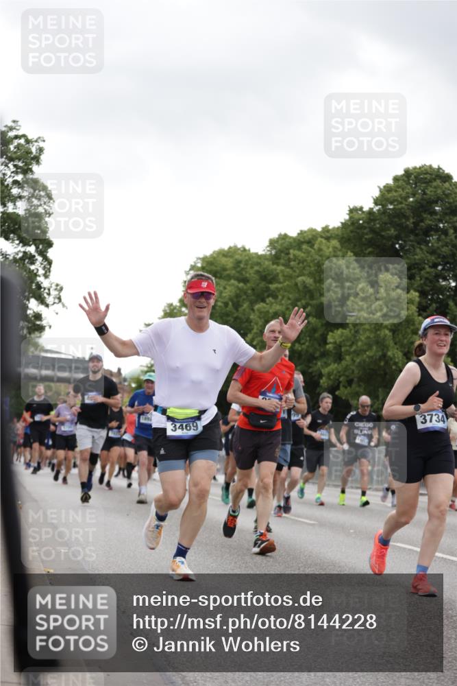29.06.2025 - hella hamburg halbmarathon Jannik Wohlers http://msf.ph/oto/8144228 29.06.2025 10:46:19 Lombardsbrücke 1363, 1371, 1375, 1720, 1999, 2162, 2320, 3277, 3406, 3407, 3469, 3734, 3823, 4202, 4296, 4342, 4355, 4604, 5700, 6124, 6161, 6740, 7412, 7767, 7827, 8477, 8551, 8553, 9092, 9243, 9691, 9743, 10230, 10515, 10591, 12140, 13195, 13756, 13757, 13885, 13969, 14011, 14181, 14261, 14891, 15852, 16218, 16882, 16987, 17419, 17459, 18315, 18458, 18881, 18924 meine-sportfotos.de