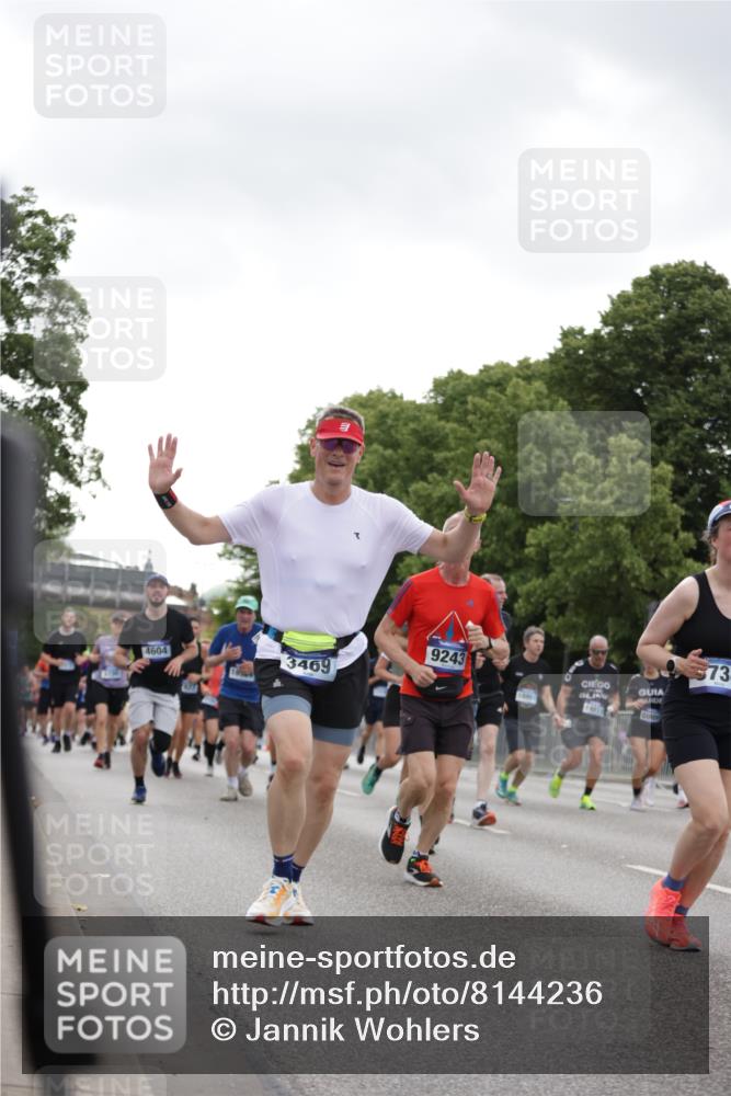 29.06.2025 - hella hamburg halbmarathon Jannik Wohlers http://msf.ph/oto/8144236 29.06.2025 10:46:19 Lombardsbrücke 1363, 1371, 1375, 1720, 1999, 2162, 2320, 3277, 3406, 3407, 3469, 3734, 3823, 4202, 4296, 4342, 4355, 4604, 5700, 6124, 6161, 6740, 7412, 7767, 7827, 8477, 8551, 8553, 9092, 9243, 9691, 9743, 10230, 10515, 10591, 12140, 13195, 13756, 13757, 13885, 13969, 14011, 14181, 14261, 14891, 15852, 16218, 16882, 16987, 17419, 17459, 18315, 18458, 18881, 18924 meine-sportfotos.de