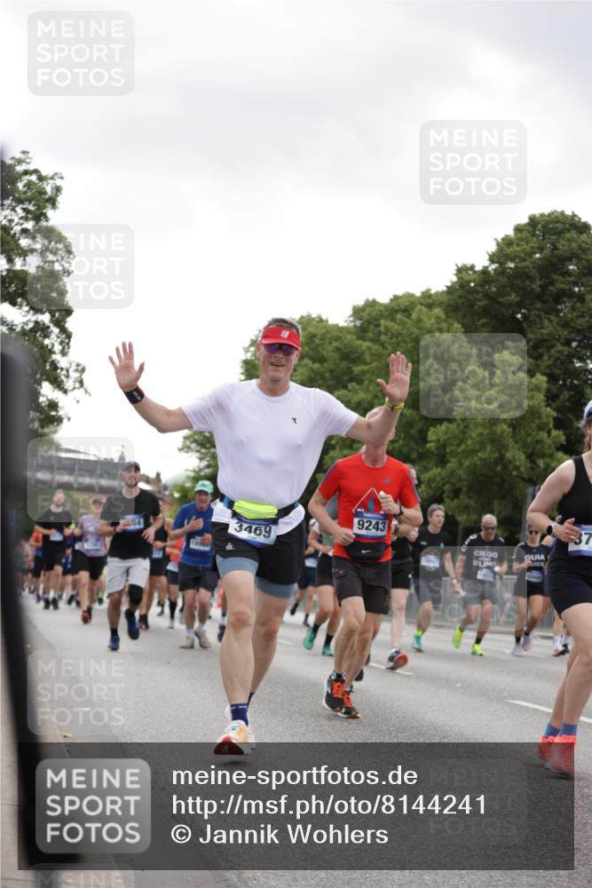 29.06.2025 - hella hamburg halbmarathon Jannik Wohlers http://msf.ph/oto/8144241 29.06.2025 10:46:19 Lombardsbrücke 1363, 1371, 1375, 1720, 1999, 2162, 2320, 3277, 3406, 3407, 3469, 3734, 3823, 4202, 4296, 4342, 4355, 4604, 5700, 6124, 6161, 6740, 7412, 7767, 7827, 8477, 8551, 8553, 9092, 9243, 9691, 9743, 10230, 10515, 10591, 12140, 13195, 13756, 13757, 13885, 13969, 14011, 14181, 14261, 14891, 15852, 16218, 16882, 16987, 17419, 17459, 18315, 18458, 18881, 18924 meine-sportfotos.de