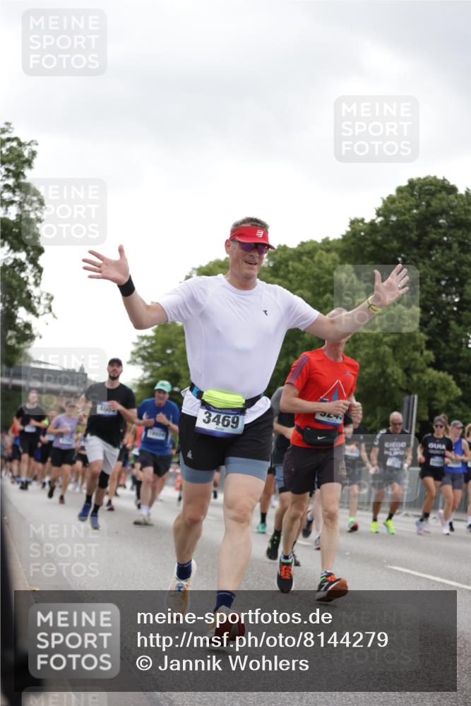 29.06.2025 - hella hamburg halbmarathon Jannik Wohlers http://msf.ph/oto/8144279 29.06.2025 10:46:19 Lombardsbrücke 1363, 1371, 1375, 1720, 1999, 2162, 2320, 3277, 3406, 3407, 3469, 3734, 3823, 4202, 4296, 4342, 4355, 4604, 5700, 6124, 6161, 6740, 7412, 7767, 7827, 8477, 8551, 8553, 9092, 9243, 9691, 9743, 10230, 10515, 10591, 12140, 13195, 13756, 13757, 13885, 13969, 14011, 14181, 14261, 14891, 15852, 16218, 16882, 16987, 17419, 17459, 18315, 18458, 18881, 18924 meine-sportfotos.de