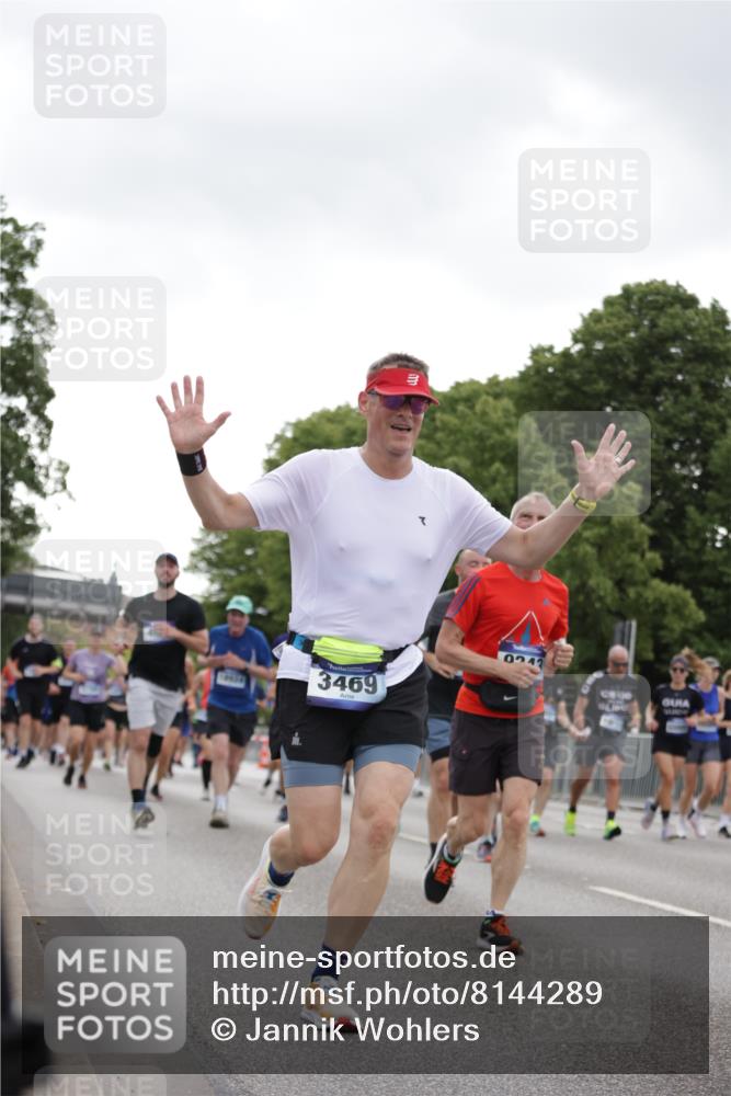 29.06.2025 - hella hamburg halbmarathon Jannik Wohlers http://msf.ph/oto/8144289 29.06.2025 10:46:19 Lombardsbrücke 1363, 1371, 1375, 1720, 1999, 2162, 2320, 3277, 3406, 3407, 3469, 3734, 3823, 4202, 4296, 4342, 4355, 4604, 5700, 6124, 6161, 6740, 7412, 7767, 7827, 8477, 8551, 8553, 9092, 9243, 9691, 9743, 10230, 10515, 10591, 12140, 13195, 13756, 13757, 13885, 13969, 14011, 14181, 14261, 14891, 15852, 16218, 16882, 16987, 17419, 17459, 18315, 18458, 18881, 18924 meine-sportfotos.de