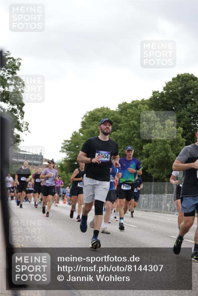 29.06.2025 - hella hamburg halbmarathon Jannik Wohlers http://msf.ph/oto/8144307 29.06.2025 10:46:21 Lombardsbrücke 1363, 1371, 1375, 1720, 1999, 2162, 2320, 3277, 3406, 3407, 3469, 3734, 3823, 4202, 4296, 4342, 4355, 4604, 5700, 6740, 7412, 7767, 7827, 8477, 8553, 9092, 9243, 9691, 9743, 10230, 10514, 10515, 10591, 12140, 13195, 13756, 13757, 13885, 13969, 14011, 14181, 14261, 14891, 15852, 16882, 16987, 17419, 17459, 18315, 18881, 18924, 18950 meine-sportfotos.de