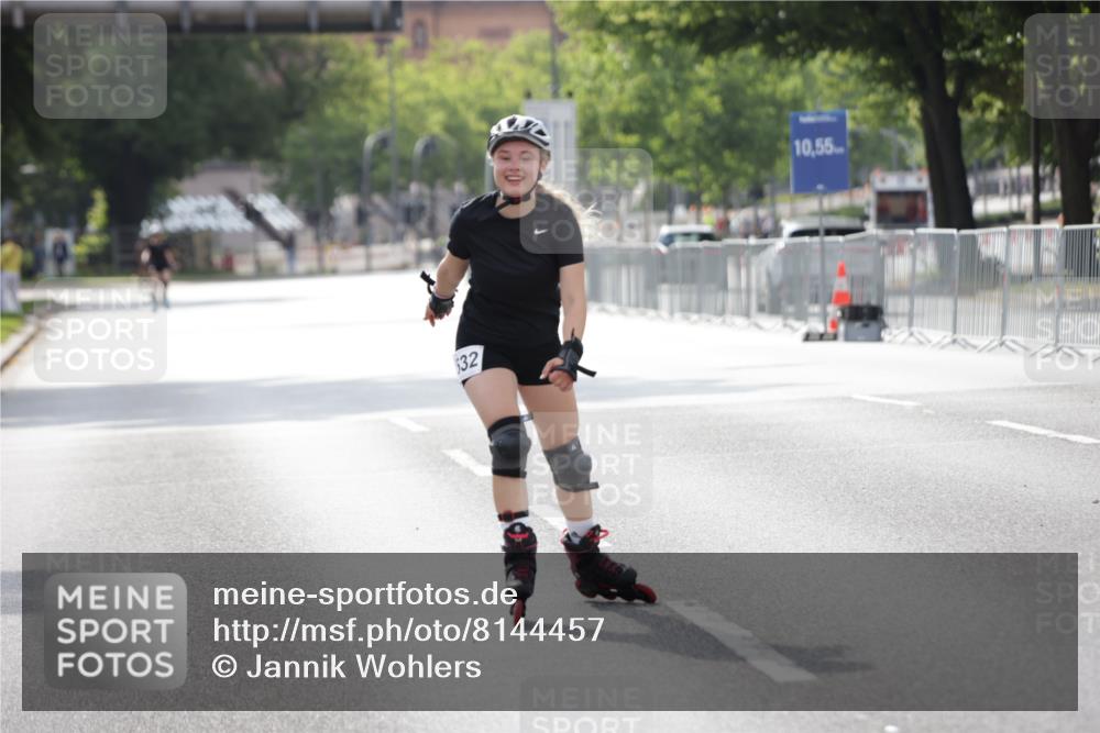 29.06.2025 - hella hamburg halbmarathon Jannik Wohlers http://msf.ph/oto/8144457 29.06.2025 09:07:39 Lombardsbrücke  meine-sportfotos.de