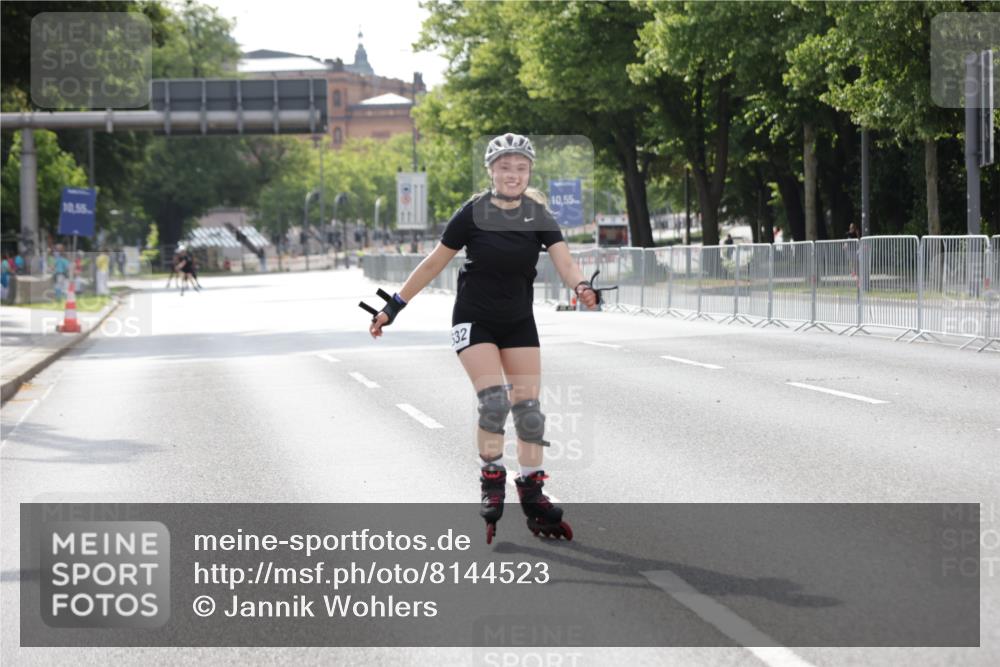 29.06.2025 - hella hamburg halbmarathon Jannik Wohlers http://msf.ph/oto/8144523 29.06.2025 09:07:41 Lombardsbrücke  meine-sportfotos.de