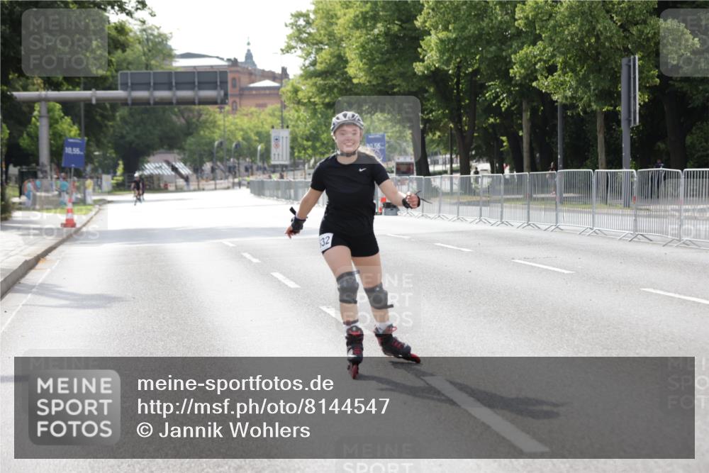 29.06.2025 - hella hamburg halbmarathon Jannik Wohlers http://msf.ph/oto/8144547 29.06.2025 09:07:41 Lombardsbrücke  meine-sportfotos.de
