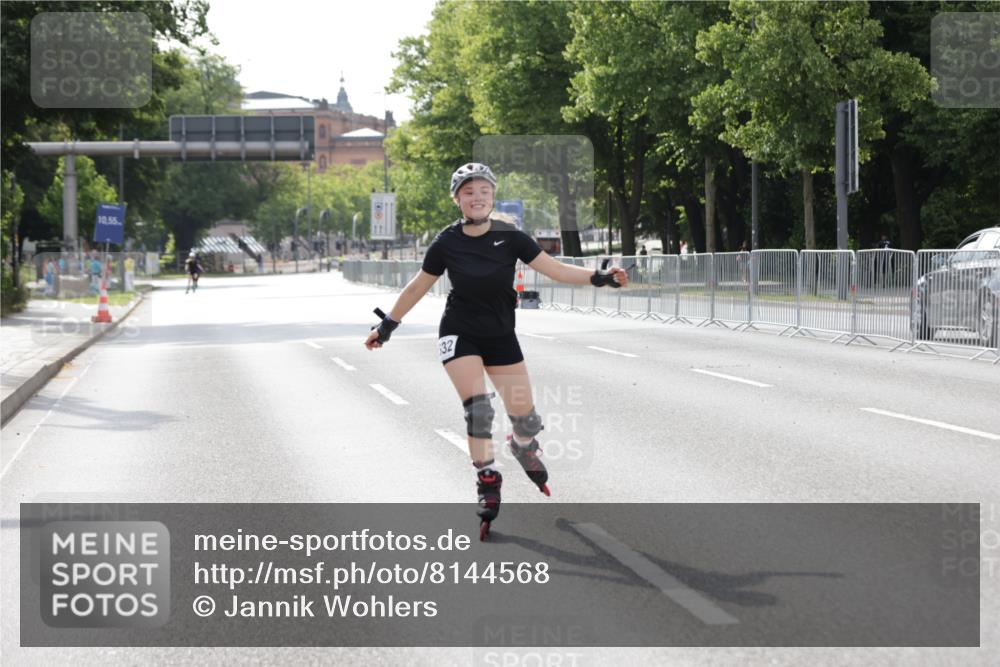 29.06.2025 - hella hamburg halbmarathon Jannik Wohlers http://msf.ph/oto/8144568 29.06.2025 09:07:41 Lombardsbrücke  meine-sportfotos.de