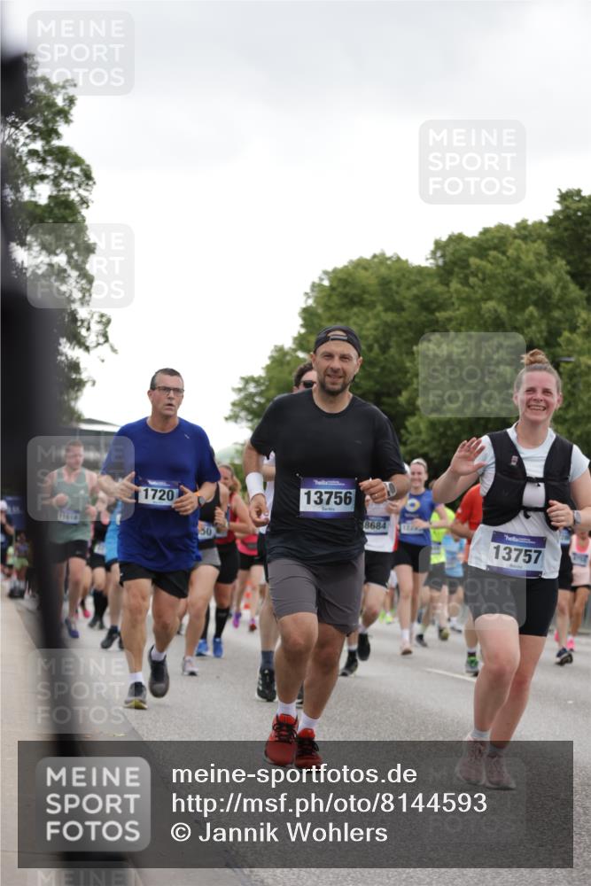 29.06.2025 - hella hamburg halbmarathon Jannik Wohlers http://msf.ph/oto/8144593 29.06.2025 10:46:31 Lombardsbrücke 1073, 1286, 1363, 1593, 1720, 1961, 1999, 2162, 2211, 2320, 2327, 2556, 2665, 2981, 3277, 3406, 3407, 3823, 4239, 4342, 5111, 5114, 5700, 5796, 5953, 6485, 6496, 6740, 7073, 7412, 7827, 8486, 8553, 8684, 8967, 9050, 9092, 9139, 9243, 9743, 9758, 9949, 10514, 10515, 10591, 11618, 12140, 12258, 12630, 13195, 13756, 13757, 13885, 14011, 14181, 14680, 14891, 15806, 17288, 17356, 18315, 18403, 18654, 18881, 18924, 18950 meine-sportfotos.de