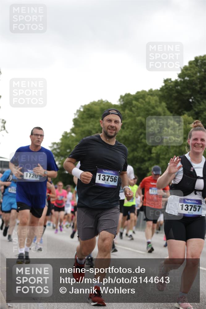 29.06.2025 - hella hamburg halbmarathon Jannik Wohlers http://msf.ph/oto/8144643 29.06.2025 10:46:32 Lombardsbrücke 1073, 1185, 1286, 1363, 1593, 1720, 1961, 1999, 2162, 2211, 2320, 2327, 2556, 2665, 2981, 3277, 3406, 3407, 3823, 4239, 4342, 5111, 5114, 5700, 5796, 5953, 6485, 6496, 6740, 7073, 7412, 7827, 8486, 8553, 8684, 8967, 9050, 9092, 9139, 9243, 9743, 9758, 9949, 10514, 10515, 10591, 11618, 12140, 12258, 12538, 12630, 13195, 13756, 13757, 13885, 14011, 14181, 14680, 14891, 15806, 16077, 16684, 17288, 17356, 18315, 18403, 18654, 18881, 18950 meine-sportfotos.de