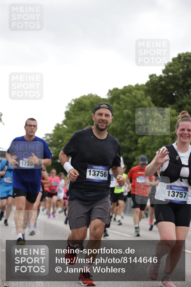 29.06.2025 - hella hamburg halbmarathon Jannik Wohlers http://msf.ph/oto/8144646 29.06.2025 10:46:32 Lombardsbrücke 1073, 1185, 1286, 1363, 1593, 1720, 1961, 1999, 2162, 2211, 2320, 2327, 2556, 2665, 2981, 3277, 3406, 3407, 3823, 4239, 4342, 5111, 5114, 5700, 5796, 5953, 6485, 6496, 6740, 7073, 7412, 7827, 8486, 8553, 8684, 8967, 9050, 9092, 9139, 9243, 9743, 9758, 9949, 10514, 10515, 10591, 11618, 12140, 12258, 12538, 12630, 13195, 13756, 13757, 13885, 14011, 14181, 14680, 14891, 15806, 16077, 16684, 17288, 17356, 18315, 18403, 18654, 18881, 18950 meine-sportfotos.de