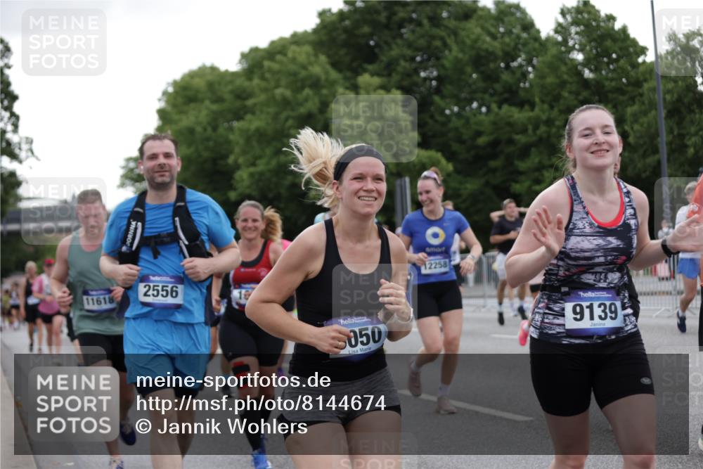 29.06.2025 - hella hamburg halbmarathon Jannik Wohlers http://msf.ph/oto/8144674 29.06.2025 10:46:36 Lombardsbrücke 1073, 1185, 1286, 1363, 1593, 1607, 1720, 1961, 2211, 2320, 2327, 2555, 2556, 2665, 2981, 3823, 4239, 4483, 5111, 5114, 5796, 5953, 6485, 6496, 6740, 7073, 7412, 8486, 8553, 8684, 8706, 8967, 9050, 9092, 9139, 9743, 9758, 9774, 9949, 10514, 10515, 11618, 11621, 12140, 12258, 12538, 12630, 13195, 13756, 13757, 13885, 14181, 14370, 14680, 14891, 15806, 15865, 16077, 16684, 16836, 17288, 17356, 18147, 18315, 18403, 18654, 18674, 18950 meine-sportfotos.de