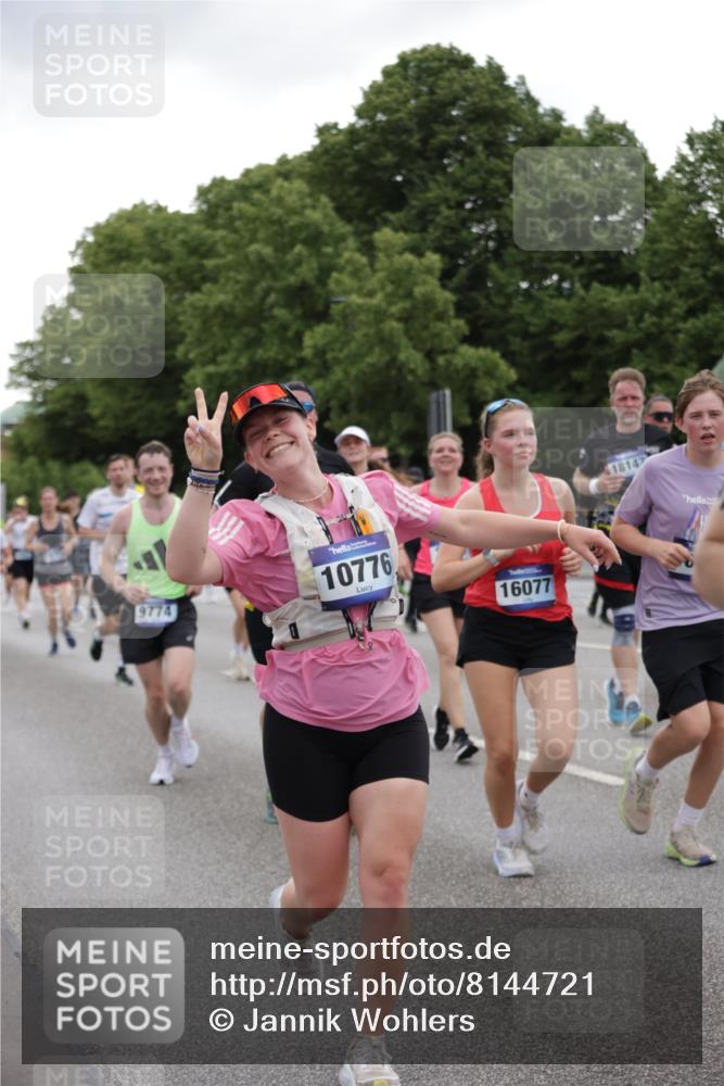 29.06.2025 - hella hamburg halbmarathon Jannik Wohlers http://msf.ph/oto/8144721 29.06.2025 10:46:43 Lombardsbrücke 1073, 1185, 1286, 1593, 1607, 1961, 2211, 2327, 2537, 2555, 2556, 2665, 2981, 4184, 4239, 4483, 5111, 5114, 5796, 5953, 6485, 6496, 6879, 7073, 7430, 7431, 8131, 8486, 8684, 8706, 8967, 9050, 9139, 9557, 9758, 9774, 9949, 10903, 11378, 11618, 11621, 12258, 12538, 12630, 12989, 13172, 13430, 13431, 13819, 14370, 14680, 15806, 15865, 16077, 16684, 16836, 17015, 17288, 17356, 18147, 18403, 18654, 18674, 18753 meine-sportfotos.de