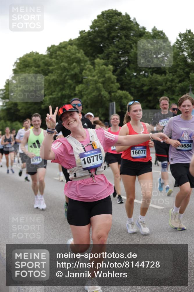 29.06.2025 - hella hamburg halbmarathon Jannik Wohlers http://msf.ph/oto/8144728 29.06.2025 10:46:43 Lombardsbrücke 1073, 1185, 1286, 1593, 1607, 1961, 2211, 2327, 2537, 2555, 2556, 2665, 2981, 4184, 4239, 4483, 5111, 5114, 5796, 5953, 6485, 6496, 6879, 7073, 7430, 7431, 8131, 8486, 8684, 8706, 8967, 9050, 9139, 9557, 9758, 9774, 9949, 10903, 11378, 11618, 11621, 12258, 12538, 12630, 12989, 13172, 13430, 13431, 13819, 14370, 14680, 15806, 15865, 16077, 16684, 16836, 17015, 17288, 17356, 18147, 18403, 18654, 18674, 18753 meine-sportfotos.de