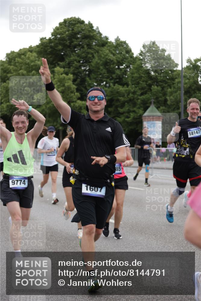 29.06.2025 - hella hamburg halbmarathon Jannik Wohlers http://msf.ph/oto/8144791 29.06.2025 10:46:44 Lombardsbrücke 1073, 1185, 1286, 1593, 1607, 1704, 1961, 2327, 2537, 2555, 2556, 2665, 4184, 4239, 4483, 5111, 5114, 5796, 5953, 6485, 6496, 6879, 7073, 7430, 7431, 8131, 8684, 8706, 8967, 9557, 9758, 9774, 9949, 10903, 11378, 11618, 11621, 12258, 12538, 12630, 12989, 13172, 13430, 13431, 13819, 14370, 14680, 15806, 15865, 16077, 16684, 16836, 17015, 17288, 17356, 18147, 18403, 18654, 18674, 18753 meine-sportfotos.de