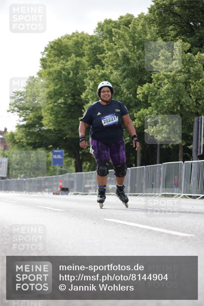 29.06.2025 - hella hamburg halbmarathon Jannik Wohlers http://msf.ph/oto/8144904 29.06.2025 09:08:07 Lombardsbrücke  meine-sportfotos.de