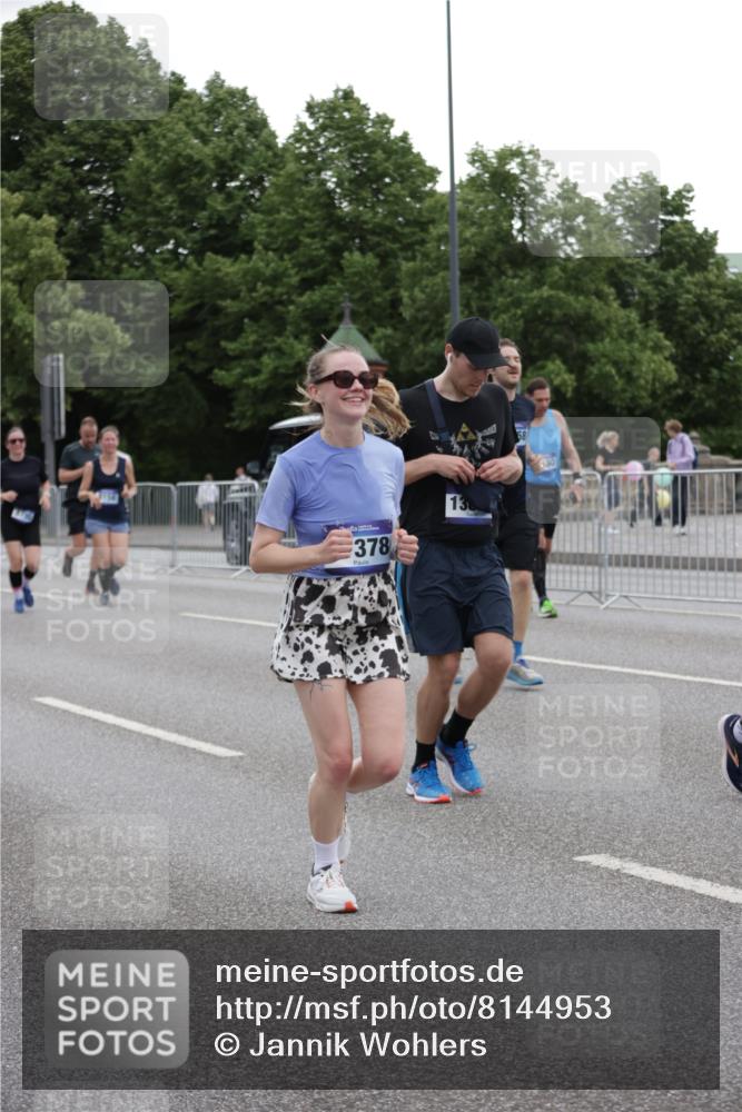 29.06.2025 - hella hamburg halbmarathon Jannik Wohlers http://msf.ph/oto/8144953 29.06.2025 10:46:52 Lombardsbrücke 1185, 1463, 1523, 1607, 1704, 2537, 2555, 4184, 4239, 4325, 4483, 4806, 4895, 5895, 6255, 6256, 6879, 6995, 7073, 7430, 7431, 7630, 7631, 8105, 8131, 8706, 8915, 8953, 9018, 9273, 9557, 9774, 10075, 10903, 11276, 11378, 11621, 12538, 12989, 13172, 13349, 13430, 13431, 13806, 13819, 13830, 13898, 14370, 14441, 15865, 16077, 16337, 16552, 16684, 16836, 17015, 17122, 17514, 18147, 18258, 18674, 18753, 18781, 18852, 18858 meine-sportfotos.de