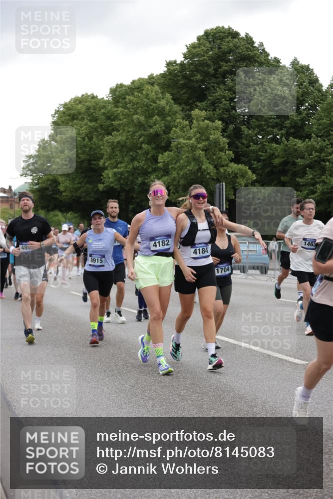29.06.2025 - hella hamburg halbmarathon Jannik Wohlers http://msf.ph/oto/8145083 29.06.2025 10:46:55 Lombardsbrücke 1463, 1523, 1704, 2148, 2407, 2537, 2994, 4184, 4325, 4483, 4806, 4895, 4974, 4975, 5895, 6255, 6256, 6879, 6995, 7403, 7430, 7431, 7630, 7631, 8105, 8131, 8706, 8915, 8953, 9018, 9273, 9557, 9774, 9969, 9972, 10075, 10903, 11276, 11378, 11621, 12989, 13172, 13349, 13430, 13431, 13806, 13819, 13830, 13898, 14441, 14516, 14517, 15413, 15865, 16337, 16552, 17015, 17122, 17514, 18258, 18674, 18753, 18781, 18852, 18858 meine-sportfotos.de