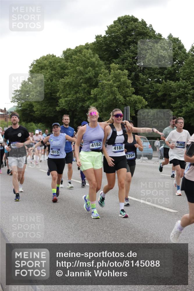 29.06.2025 - hella hamburg halbmarathon Jannik Wohlers http://msf.ph/oto/8145088 29.06.2025 10:46:55 Lombardsbrücke 1463, 1523, 1704, 2148, 2407, 2537, 2994, 4184, 4325, 4483, 4806, 4895, 4974, 4975, 5895, 6255, 6256, 6879, 6995, 7403, 7430, 7431, 7630, 7631, 8105, 8131, 8706, 8915, 8953, 9018, 9273, 9557, 9774, 9969, 9972, 10075, 10903, 11276, 11378, 11621, 12989, 13172, 13349, 13430, 13431, 13806, 13819, 13830, 13898, 14441, 14516, 14517, 15413, 15865, 16337, 16552, 17015, 17122, 17514, 18258, 18674, 18753, 18781, 18852, 18858 meine-sportfotos.de