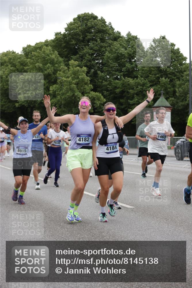 29.06.2025 - hella hamburg halbmarathon Jannik Wohlers http://msf.ph/oto/8145138 29.06.2025 10:46:56 Lombardsbrücke 1463, 1523, 1704, 2148, 2407, 2537, 2994, 3339, 4184, 4325, 4483, 4806, 4895, 4974, 4975, 5895, 6255, 6256, 6879, 6995, 7403, 7430, 7431, 7630, 7631, 8105, 8131, 8706, 8915, 8953, 9018, 9273, 9557, 9774, 9969, 9972, 10075, 10206, 10903, 11276, 11378, 12989, 13172, 13349, 13430, 13431, 13806, 13819, 13830, 13898, 14441, 14516, 14517, 15413, 16337, 16552, 17015, 17122, 17514, 18258, 18415, 18753, 18781, 18852, 18858 meine-sportfotos.de