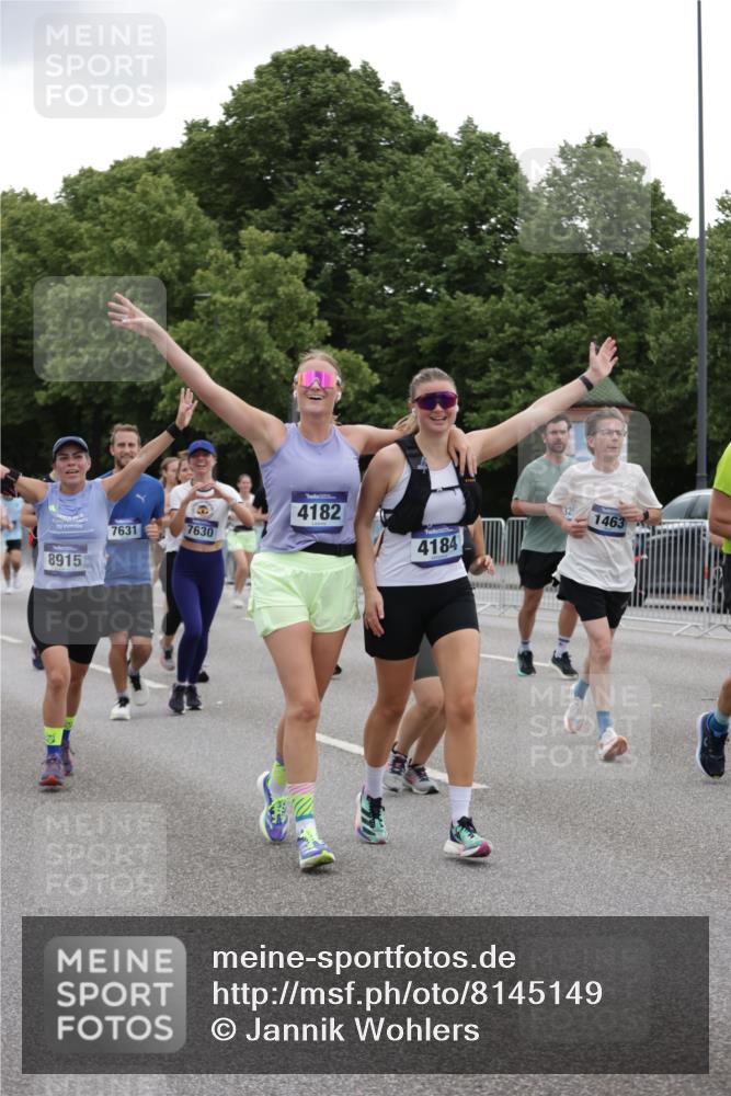 29.06.2025 - hella hamburg halbmarathon Jannik Wohlers http://msf.ph/oto/8145149 29.06.2025 10:46:56 Lombardsbrücke 1463, 1523, 1704, 2148, 2407, 2537, 2994, 3339, 4184, 4325, 4483, 4806, 4895, 4974, 4975, 5895, 6255, 6256, 6879, 6995, 7403, 7430, 7431, 7630, 7631, 8105, 8131, 8706, 8915, 8953, 9018, 9273, 9557, 9774, 9969, 9972, 10075, 10206, 10903, 11276, 11378, 12989, 13172, 13349, 13430, 13431, 13806, 13819, 13830, 13898, 14441, 14516, 14517, 15413, 16337, 16552, 17015, 17122, 17514, 18258, 18415, 18753, 18781, 18852, 18858 meine-sportfotos.de