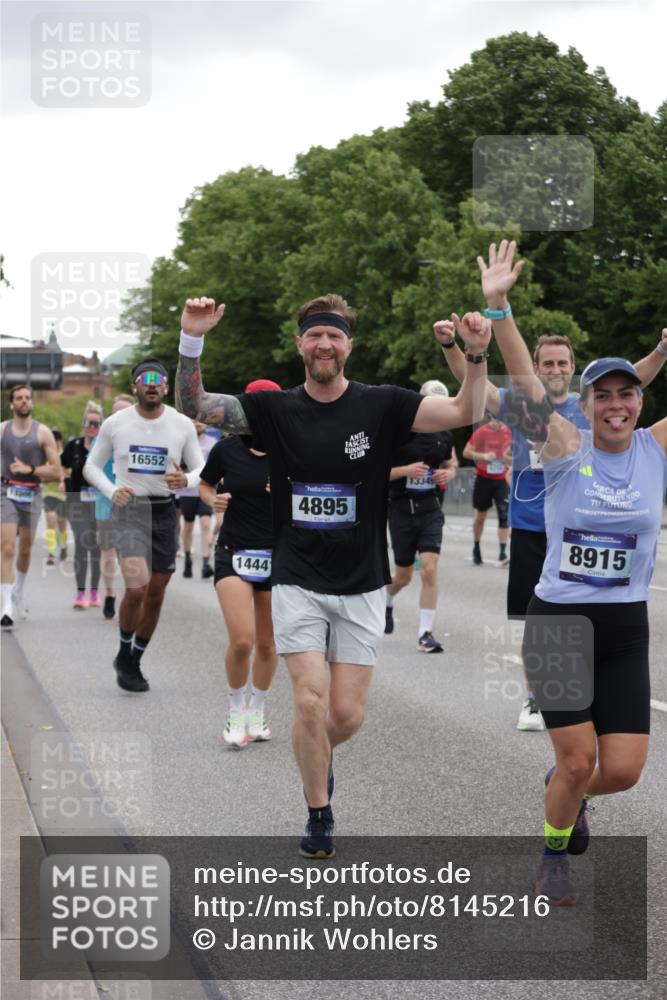 29.06.2025 - hella hamburg halbmarathon Jannik Wohlers http://msf.ph/oto/8145216 29.06.2025 10:46:58 Lombardsbrücke 1434, 1463, 1523, 1704, 2148, 2407, 2537, 2994, 3339, 4184, 4325, 4806, 4895, 4974, 4975, 5895, 6255, 6256, 6879, 6995, 7403, 7430, 7431, 7630, 7631, 8105, 8131, 8270, 8915, 8953, 9018, 9273, 9557, 9969, 9972, 10075, 10206, 10903, 11276, 11378, 11458, 11738, 12989, 13172, 13349, 13430, 13431, 13737, 13806, 13819, 13830, 13898, 13909, 14441, 14516, 14517, 15413, 16337, 16552, 17015, 17122, 17514, 18258, 18415, 18753, 18781, 18852, 18858 meine-sportfotos.de