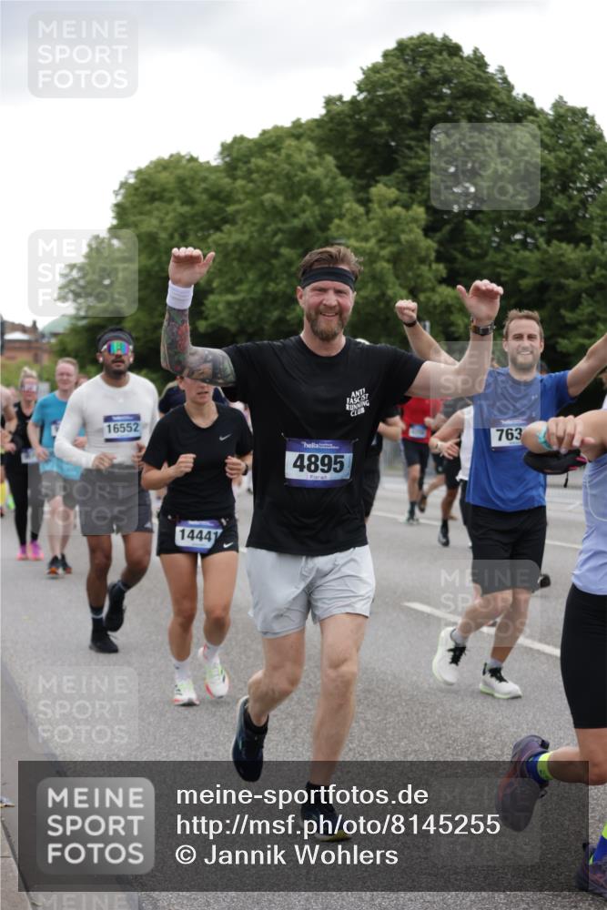 29.06.2025 - hella hamburg halbmarathon Jannik Wohlers http://msf.ph/oto/8145255 29.06.2025 10:46:58 Lombardsbrücke 1434, 1463, 1523, 1704, 2148, 2407, 2537, 2994, 3339, 4184, 4325, 4806, 4895, 4974, 4975, 5895, 6255, 6256, 6879, 6995, 7403, 7430, 7431, 7630, 7631, 8105, 8131, 8270, 8915, 8953, 9018, 9273, 9557, 9969, 9972, 10075, 10206, 10903, 11276, 11378, 11458, 11738, 12989, 13172, 13349, 13430, 13431, 13737, 13806, 13819, 13830, 13898, 13909, 14441, 14516, 14517, 15413, 16337, 16552, 17015, 17122, 17514, 18258, 18415, 18753, 18781, 18852, 18858 meine-sportfotos.de