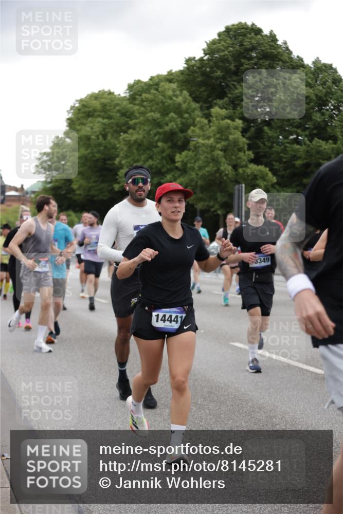 29.06.2025 - hella hamburg halbmarathon Jannik Wohlers http://msf.ph/oto/8145281 29.06.2025 10:46:59 Lombardsbrücke 1434, 1463, 1523, 1704, 2148, 2407, 2994, 3339, 4037, 4184, 4325, 4806, 4895, 4974, 4975, 5895, 6255, 6256, 6879, 6995, 7403, 7430, 7431, 7630, 7631, 8105, 8131, 8270, 8915, 8953, 9018, 9273, 9557, 9969, 9972, 10075, 10206, 10903, 11276, 11378, 11458, 11738, 12989, 13172, 13349, 13430, 13431, 13737, 13806, 13819, 13830, 13898, 13909, 14441, 14516, 14517, 15413, 16337, 16552, 17122, 17514, 18258, 18415, 18753, 18781, 18852, 18858 meine-sportfotos.de