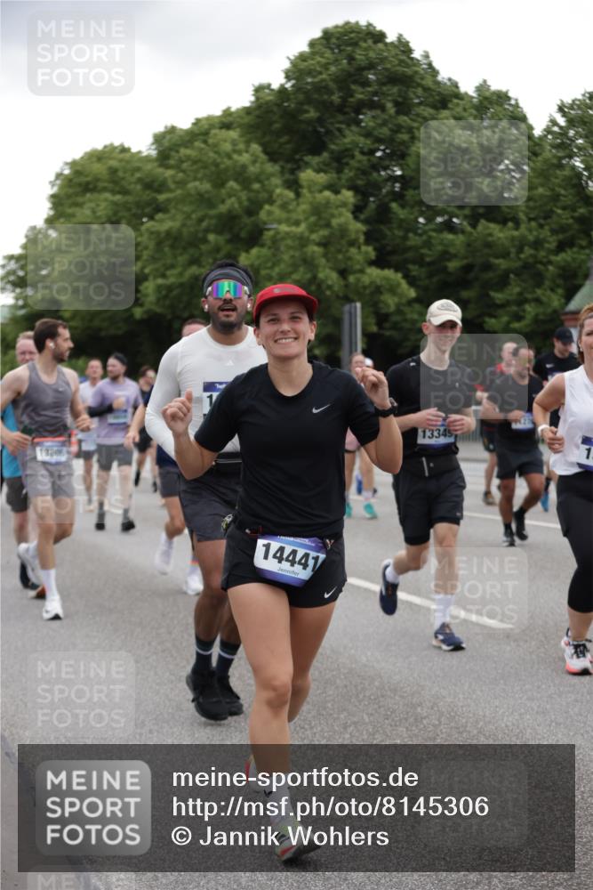 29.06.2025 - hella hamburg halbmarathon Jannik Wohlers http://msf.ph/oto/8145306 29.06.2025 10:46:59 Lombardsbrücke 1434, 1463, 1523, 1704, 2148, 2407, 2994, 3339, 4037, 4184, 4325, 4806, 4895, 4974, 4975, 5895, 6255, 6256, 6879, 6995, 7403, 7430, 7431, 7630, 7631, 8105, 8131, 8270, 8915, 8953, 9018, 9273, 9557, 9969, 9972, 10075, 10206, 10903, 11276, 11378, 11458, 11738, 12989, 13172, 13349, 13430, 13431, 13737, 13806, 13819, 13830, 13898, 13909, 14441, 14516, 14517, 15413, 16337, 16552, 17122, 17514, 18258, 18415, 18753, 18781, 18852, 18858 meine-sportfotos.de