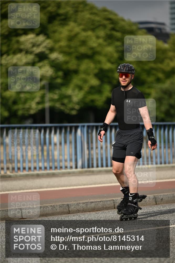 29.06.2025 - hella hamburg halbmarathon Dr. Thomas Lammeyer http://msf.ph/oto/8145314 29.06.2025 09:10:46 Kennedybrücke  meine-sportfotos.de
