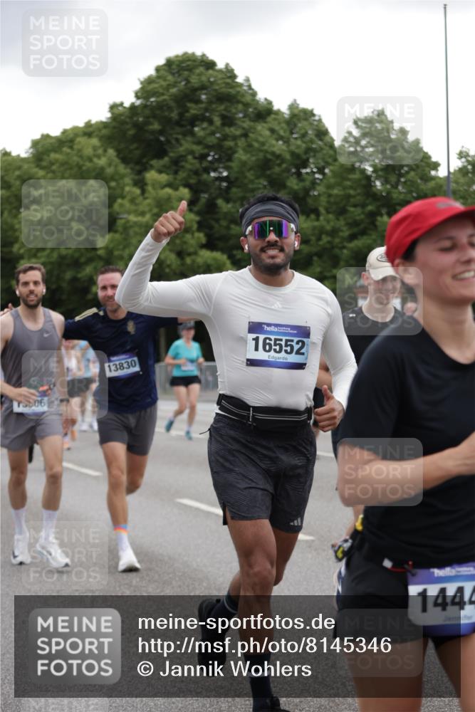 29.06.2025 - hella hamburg halbmarathon Jannik Wohlers http://msf.ph/oto/8145346 29.06.2025 10:47:00 Lombardsbrücke 1434, 1463, 1523, 1704, 2148, 2407, 2994, 3339, 4037, 4184, 4325, 4806, 4895, 4974, 4975, 5621, 5622, 5895, 6255, 6256, 6879, 6995, 7403, 7630, 7631, 8105, 8131, 8270, 8915, 8953, 9018, 9273, 9969, 9972, 10075, 10206, 10903, 11276, 11378, 11458, 11730, 11738, 13349, 13430, 13431, 13737, 13806, 13819, 13830, 13898, 13909, 14197, 14441, 14516, 14517, 15413, 16337, 16552, 17122, 17514, 18258, 18415, 18753, 18781, 18852, 18858 meine-sportfotos.de