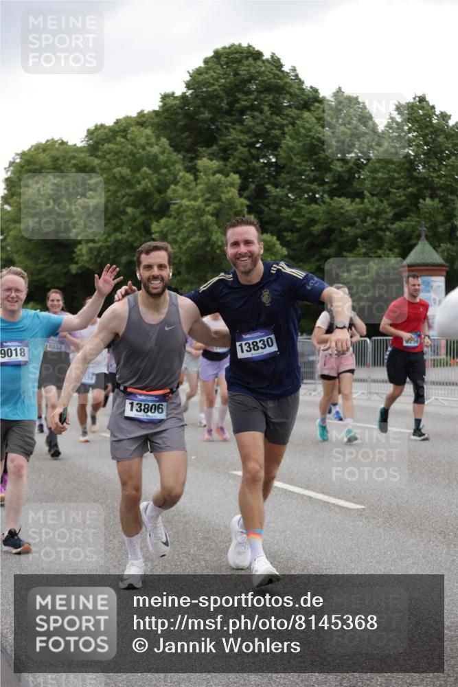 29.06.2025 - hella hamburg halbmarathon Jannik Wohlers http://msf.ph/oto/8145368 29.06.2025 10:47:01 Lombardsbrücke 1434, 1463, 1523, 1704, 2148, 2407, 2994, 3339, 4037, 4184, 4325, 4806, 4895, 4974, 4975, 5621, 5622, 5895, 6255, 6256, 6879, 6995, 7403, 7630, 7631, 8105, 8270, 8915, 8953, 9018, 9273, 9969, 9972, 10075, 10206, 10903, 11276, 11351, 11378, 11458, 11730, 11738, 13349, 13430, 13431, 13737, 13806, 13819, 13830, 13898, 13909, 14197, 14441, 14516, 14517, 15413, 16337, 16552, 17122, 17216, 17514, 18258, 18415, 18753, 18781, 18852, 18858 meine-sportfotos.de