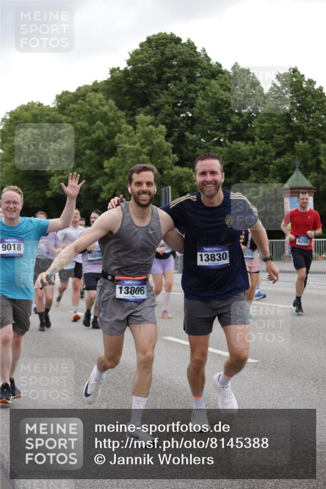 29.06.2025 - hella hamburg halbmarathon Jannik Wohlers http://msf.ph/oto/8145388 29.06.2025 10:47:01 Lombardsbrücke 1434, 1463, 1523, 1704, 2148, 2407, 2994, 3339, 4037, 4184, 4325, 4806, 4895, 4974, 4975, 5621, 5622, 5895, 6255, 6256, 6879, 6995, 7403, 7630, 7631, 8105, 8270, 8915, 8953, 9018, 9273, 9969, 9972, 10075, 10206, 10903, 11276, 11351, 11378, 11458, 11730, 11738, 13349, 13430, 13431, 13737, 13806, 13819, 13830, 13898, 13909, 14197, 14441, 14516, 14517, 15413, 16337, 16552, 17122, 17216, 17514, 18258, 18415, 18753, 18781, 18852, 18858 meine-sportfotos.de