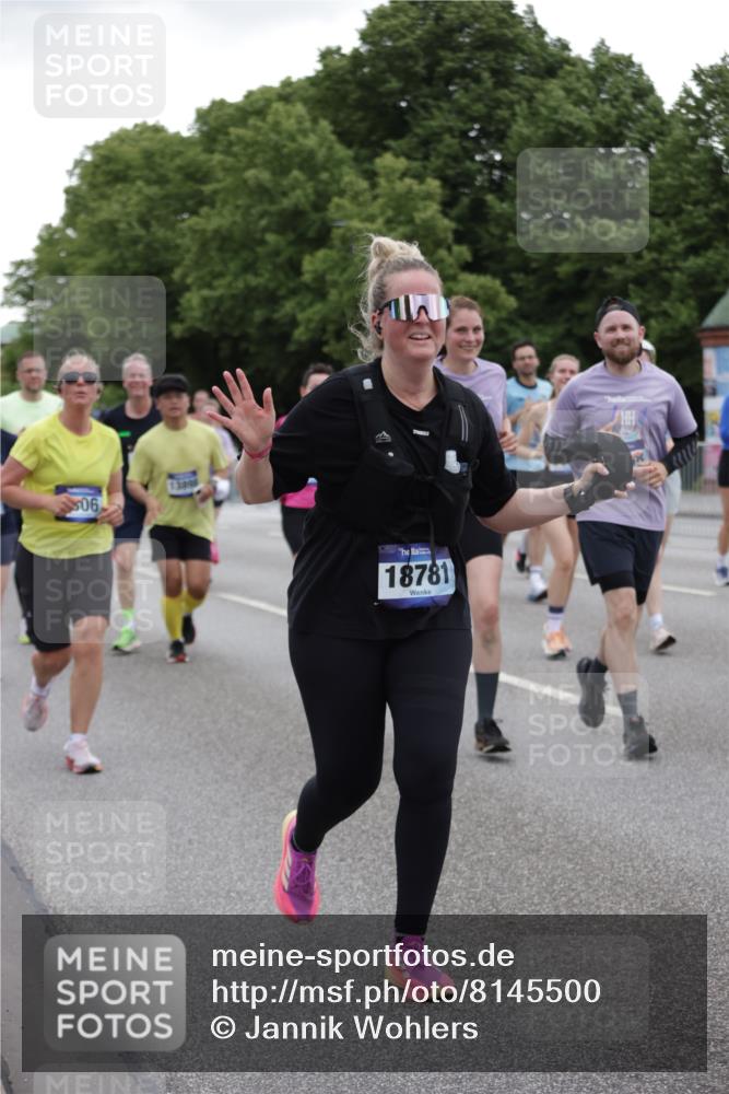 29.06.2025 - hella hamburg halbmarathon Jannik Wohlers http://msf.ph/oto/8145500 29.06.2025 10:47:03 Lombardsbrücke 1434, 1463, 1523, 1704, 2148, 2407, 2882, 2994, 3339, 4037, 4184, 4325, 4806, 4895, 4974, 4975, 5621, 5622, 5895, 6255, 6256, 6879, 6995, 7403, 7630, 7631, 8105, 8270, 8915, 8953, 9018, 9273, 9969, 9972, 10075, 10206, 10903, 11276, 11351, 11378, 11458, 11730, 11738, 13349, 13737, 13806, 13830, 13898, 13909, 14197, 14441, 14516, 14517, 15413, 16018, 16337, 16552, 17122, 17216, 17514, 18258, 18415, 18623, 18781, 18852, 18858 meine-sportfotos.de