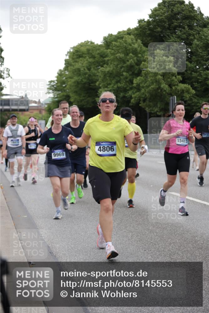 29.06.2025 - hella hamburg halbmarathon Jannik Wohlers http://msf.ph/oto/8145553 29.06.2025 10:47:04 Lombardsbrücke 1434, 1463, 1523, 1704, 2148, 2407, 2882, 2994, 3339, 4037, 4325, 4423, 4806, 4895, 4974, 4975, 5621, 5622, 5895, 6255, 6256, 6995, 7403, 7630, 7631, 8105, 8270, 8915, 8953, 9018, 9273, 9969, 9972, 10075, 10206, 11276, 11351, 11378, 11458, 11730, 11738, 13349, 13737, 13806, 13830, 13898, 13909, 14197, 14441, 14516, 14517, 15413, 15543, 16018, 16337, 16552, 16686, 17122, 17216, 17514, 18258, 18415, 18623, 18781, 18852, 18858 meine-sportfotos.de