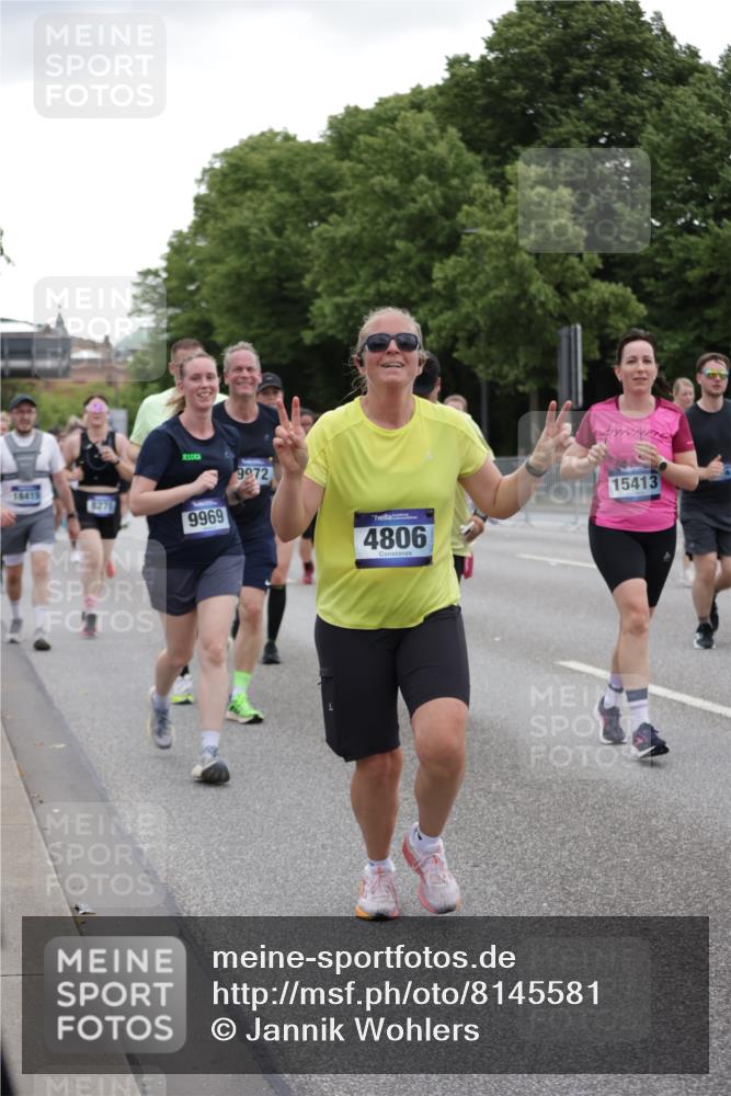 29.06.2025 - hella hamburg halbmarathon Jannik Wohlers http://msf.ph/oto/8145581 29.06.2025 10:47:05 Lombardsbrücke 1434, 1463, 1523, 1704, 2148, 2407, 2882, 2994, 3339, 4037, 4325, 4423, 4806, 4895, 4974, 4975, 5621, 5622, 5895, 6255, 6256, 6995, 7403, 7630, 7631, 8105, 8270, 8550, 8915, 8953, 9018, 9273, 9969, 9972, 10075, 10206, 11276, 11351, 11458, 11730, 11738, 13349, 13737, 13806, 13830, 13898, 13909, 14197, 14441, 14516, 14517, 15413, 15543, 16018, 16337, 16552, 16686, 17122, 17216, 17514, 18258, 18415, 18623, 18781, 18852, 18858 meine-sportfotos.de