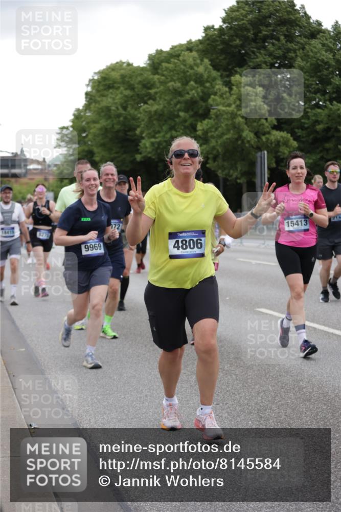 29.06.2025 - hella hamburg halbmarathon Jannik Wohlers http://msf.ph/oto/8145584 29.06.2025 10:47:05 Lombardsbrücke 1434, 1463, 1523, 1704, 2148, 2407, 2882, 2994, 3339, 4037, 4325, 4423, 4806, 4895, 4974, 4975, 5621, 5622, 5895, 6255, 6256, 6995, 7403, 7630, 7631, 8105, 8270, 8550, 8915, 8953, 9018, 9273, 9969, 9972, 10075, 10206, 11276, 11351, 11458, 11730, 11738, 13349, 13737, 13806, 13830, 13898, 13909, 14197, 14441, 14516, 14517, 15413, 15543, 16018, 16337, 16552, 16686, 17122, 17216, 17514, 18258, 18415, 18623, 18781, 18852, 18858 meine-sportfotos.de