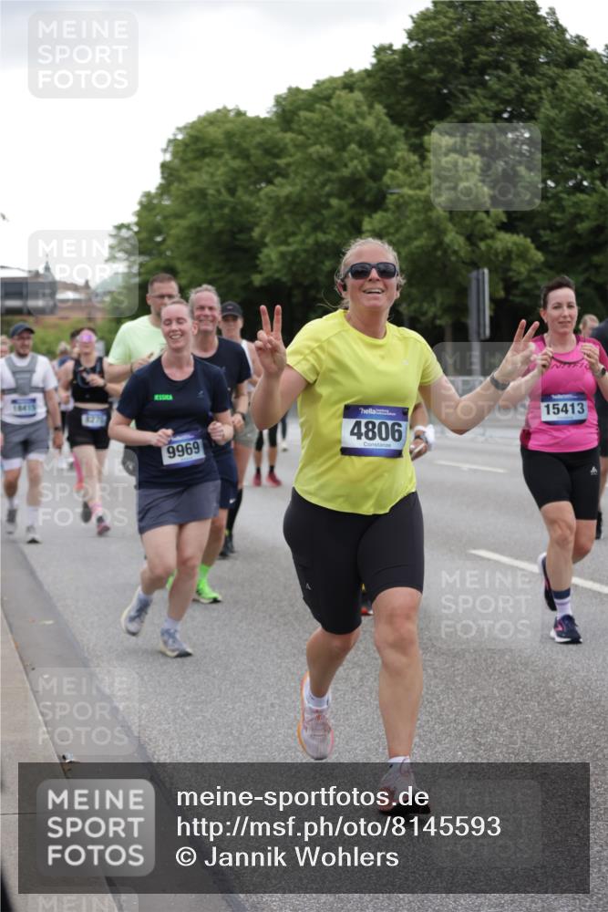 29.06.2025 - hella hamburg halbmarathon Jannik Wohlers http://msf.ph/oto/8145593 29.06.2025 10:47:05 Lombardsbrücke 1434, 1463, 1523, 1704, 2148, 2407, 2882, 2994, 3339, 4037, 4325, 4423, 4806, 4895, 4974, 4975, 5621, 5622, 5895, 6255, 6256, 6995, 7403, 7630, 7631, 8105, 8270, 8550, 8915, 8953, 9018, 9273, 9969, 9972, 10075, 10206, 11276, 11351, 11458, 11730, 11738, 13349, 13737, 13806, 13830, 13898, 13909, 14197, 14441, 14516, 14517, 15413, 15543, 16018, 16337, 16552, 16686, 17122, 17216, 17514, 18258, 18415, 18623, 18781, 18852, 18858 meine-sportfotos.de