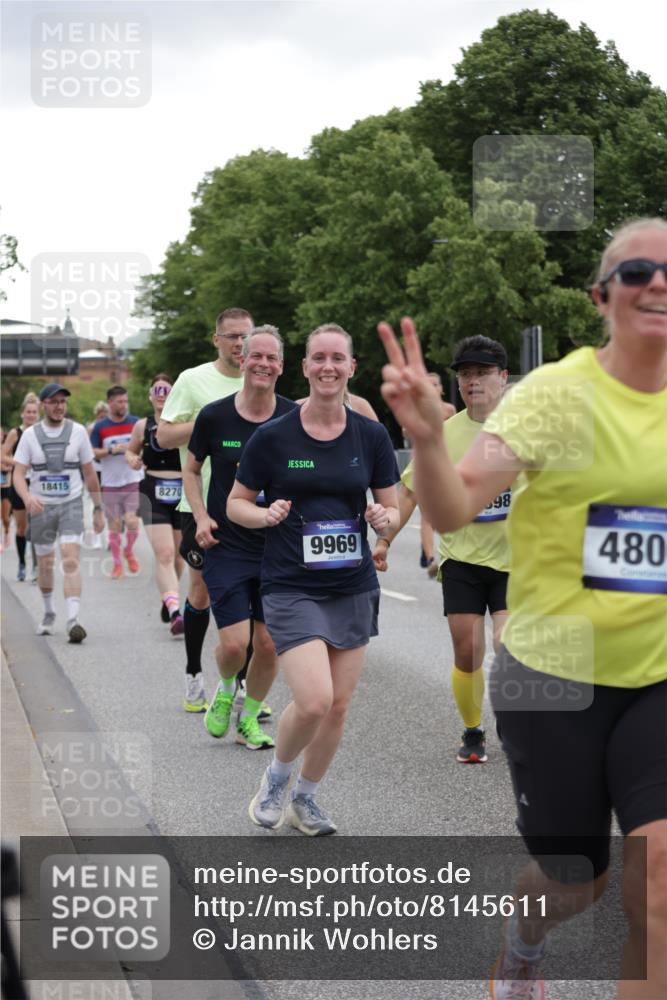 29.06.2025 - hella hamburg halbmarathon Jannik Wohlers http://msf.ph/oto/8145611 29.06.2025 10:47:05 Lombardsbrücke 1434, 1463, 1523, 1704, 2148, 2407, 2882, 2994, 3339, 4037, 4325, 4423, 4806, 4895, 4974, 4975, 5621, 5622, 5895, 6255, 6256, 6995, 7403, 7630, 7631, 8105, 8270, 8550, 8915, 8953, 9018, 9273, 9969, 9972, 10075, 10206, 11276, 11351, 11458, 11730, 11738, 13349, 13737, 13806, 13830, 13898, 13909, 14197, 14441, 14516, 14517, 15413, 15543, 16018, 16337, 16552, 16686, 17122, 17216, 17514, 18258, 18415, 18623, 18781, 18852, 18858 meine-sportfotos.de