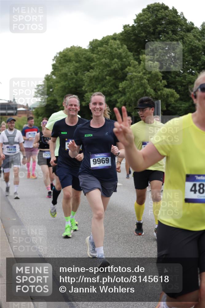 29.06.2025 - hella hamburg halbmarathon Jannik Wohlers http://msf.ph/oto/8145618 29.06.2025 10:47:06 Lombardsbrücke 1434, 1463, 1523, 2148, 2407, 2882, 2994, 3339, 4037, 4325, 4423, 4806, 4895, 4974, 4975, 5621, 5622, 5895, 6255, 6256, 6995, 7403, 7630, 7631, 7970, 8105, 8270, 8550, 8915, 8953, 9018, 9273, 9687, 9969, 9972, 10075, 10206, 11276, 11351, 11458, 11730, 11738, 13349, 13737, 13806, 13830, 13898, 13909, 14197, 14441, 14516, 14517, 15413, 15543, 16018, 16337, 16552, 16686, 17122, 17216, 17514, 18258, 18415, 18474, 18623, 18781, 18852, 18858 meine-sportfotos.de