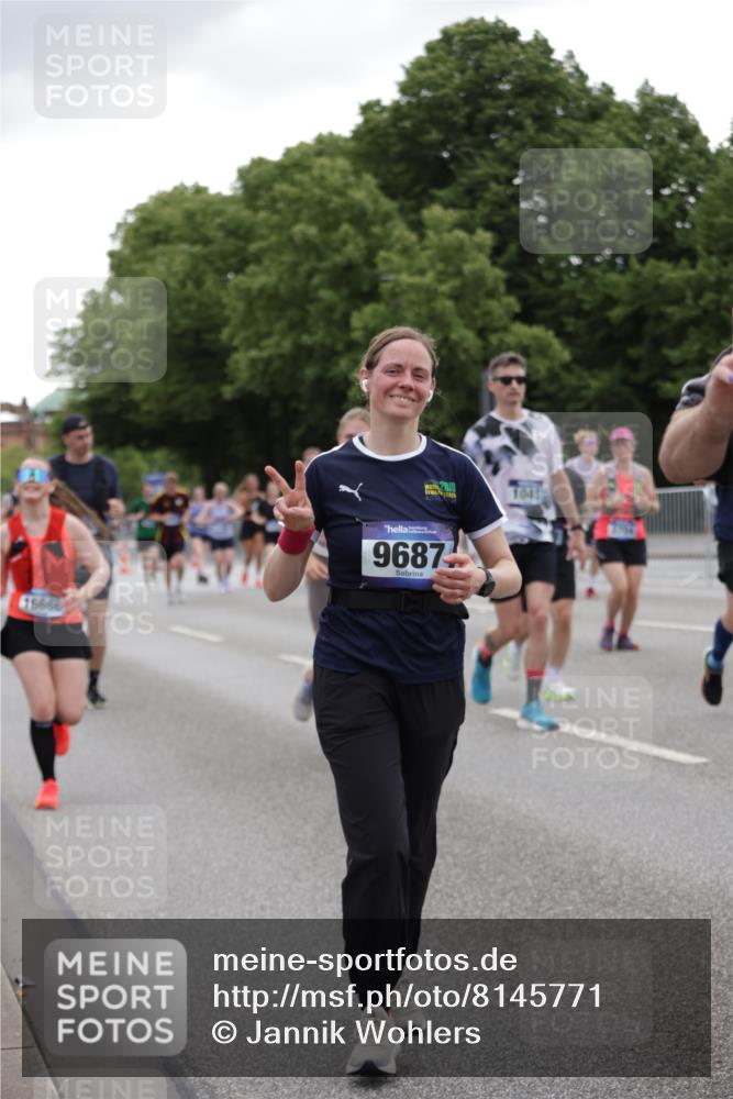 29.06.2025 - hella hamburg halbmarathon Jannik Wohlers http://msf.ph/oto/8145771 29.06.2025 10:47:17 Lombardsbrücke 1045, 1246, 1434, 1618, 1639, 1926, 2491, 2704, 2790, 2882, 3339, 4037, 4423, 5621, 5622, 7970, 8270, 8550, 9687, 10206, 10658, 10991, 11351, 11458, 11730, 11738, 11802, 11909, 11923, 12412, 12431, 12432, 12582, 13399, 13737, 13909, 14197, 15030, 15543, 15688, 16018, 16305, 16356, 16686, 17216, 18415, 18474, 18623, 19062 meine-sportfotos.de