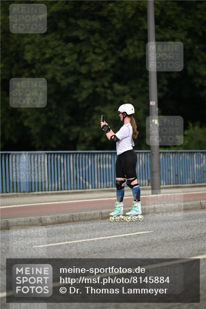 29.06.2025 - hella hamburg halbmarathon Dr. Thomas Lammeyer http://msf.ph/oto/8145884 29.06.2025 09:14:44 Kennedybrücke  meine-sportfotos.de