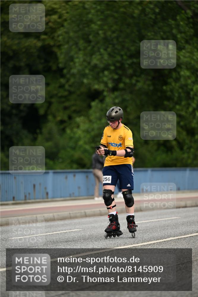 29.06.2025 - hella hamburg halbmarathon Dr. Thomas Lammeyer http://msf.ph/oto/8145909 29.06.2025 09:14:57 Kennedybrücke  meine-sportfotos.de